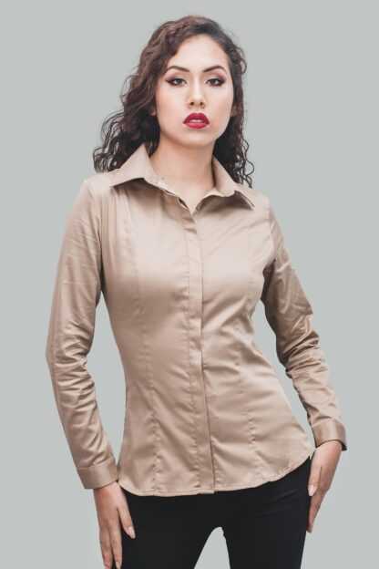 Camisa beige de mujer