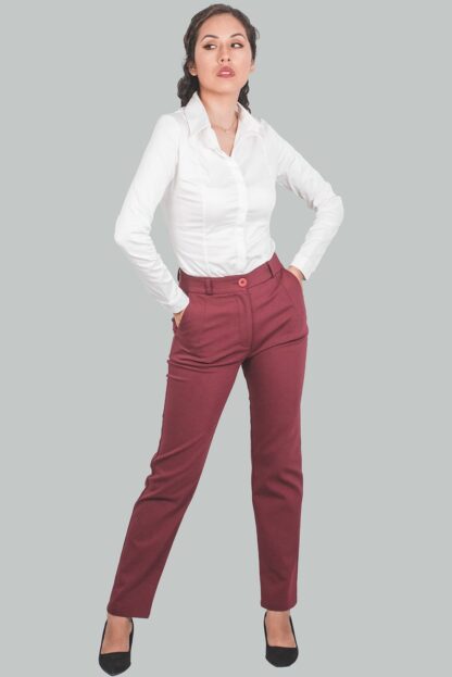 Pantalón vino recto a la cintura Julieta