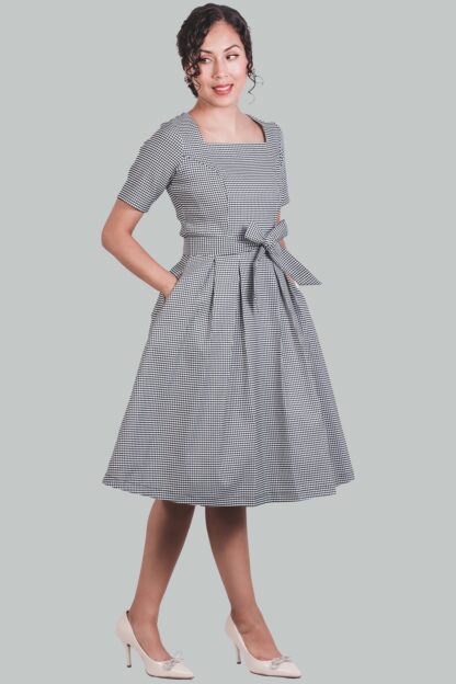 Vestido midi en A diseño cuadros Magdalena