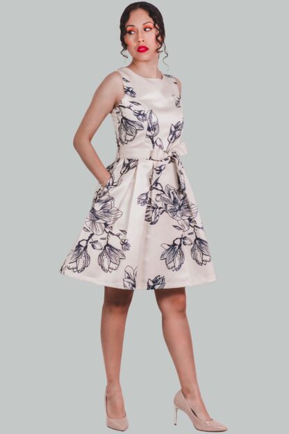 Vestido corte A crema flores Anastasia - Imagen 2