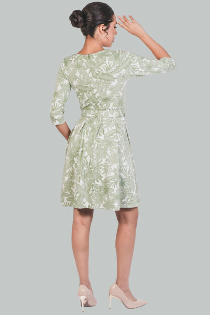 Vestido verde con flores corte A Dalia - Imagen 5