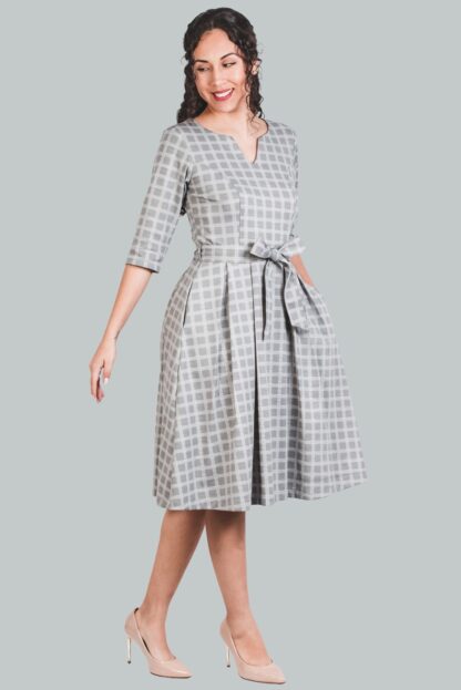 Vestido midi corte A cuadro gris Celestine