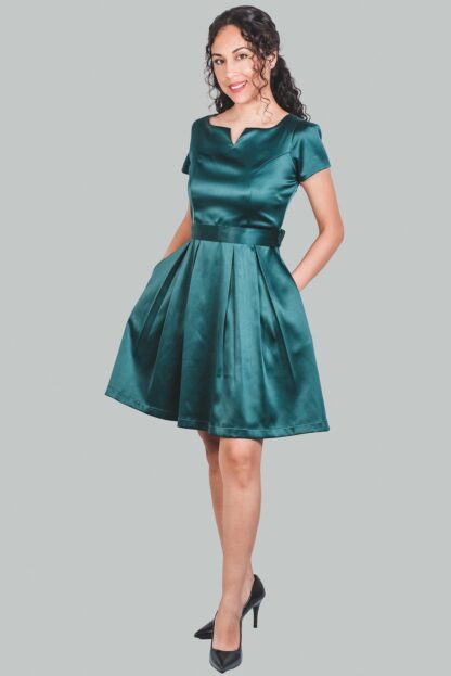 Vestido en A verde satinado Roberta