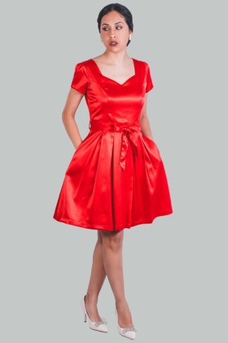 Vestido en A rojo satinado Alyna