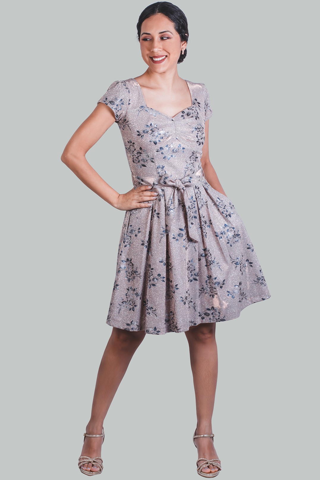 Vestido en A beige flores Zafiro